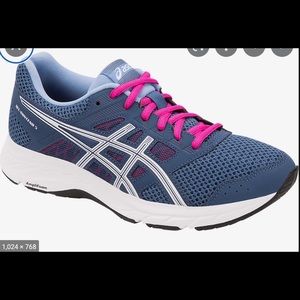 BRAND NEW ASICS woman’s gel contend 5 in grand shark/ white size 10. With tags